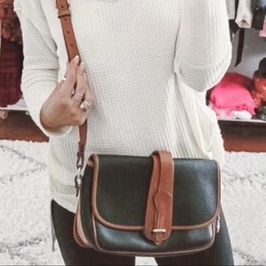 Dooney & Burke AWL vintage shoulder bag